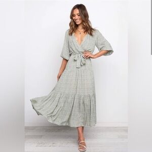 Petal + Pup Hadyn Dress NWT